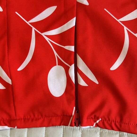 NEW - RED/WHITE LEAF PRINT CROP TOP RUFFLED SLEEVE SZ LARGE - Picture 11 of 11